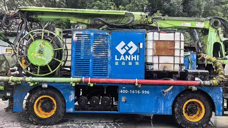 四川出售23年藍(lán)海P40F輪式濕噴機